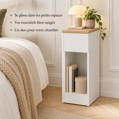 Chevet blanc accompagné de trois avantages : format étroit, rangement des essentiels et lot de deux