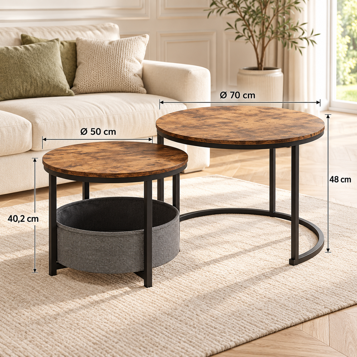 Dimensions des tables gigognes : grande table de 70 cm de diamètre et 48 cm de haut, petite de 50 cm de diamètre et 40,2 cm de haut